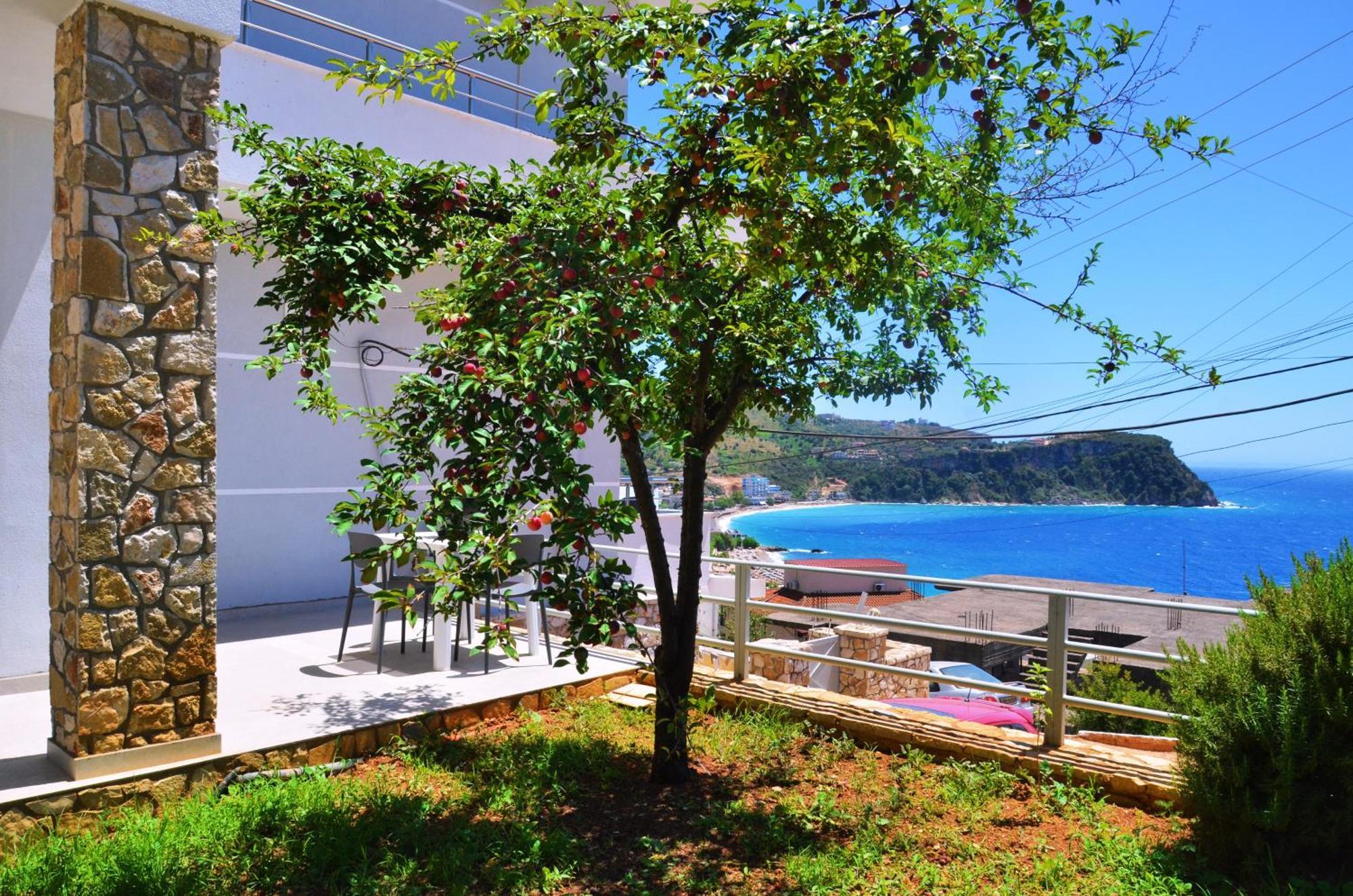 Harmonia Guest House 2 Himare Eksteriør bilde