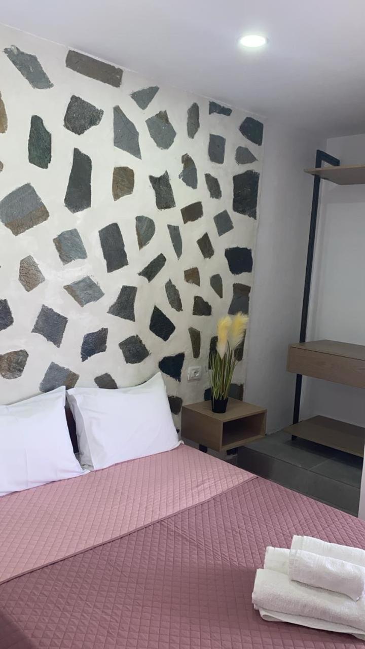 Harmonia Guest House 2 Himare Rom bilde