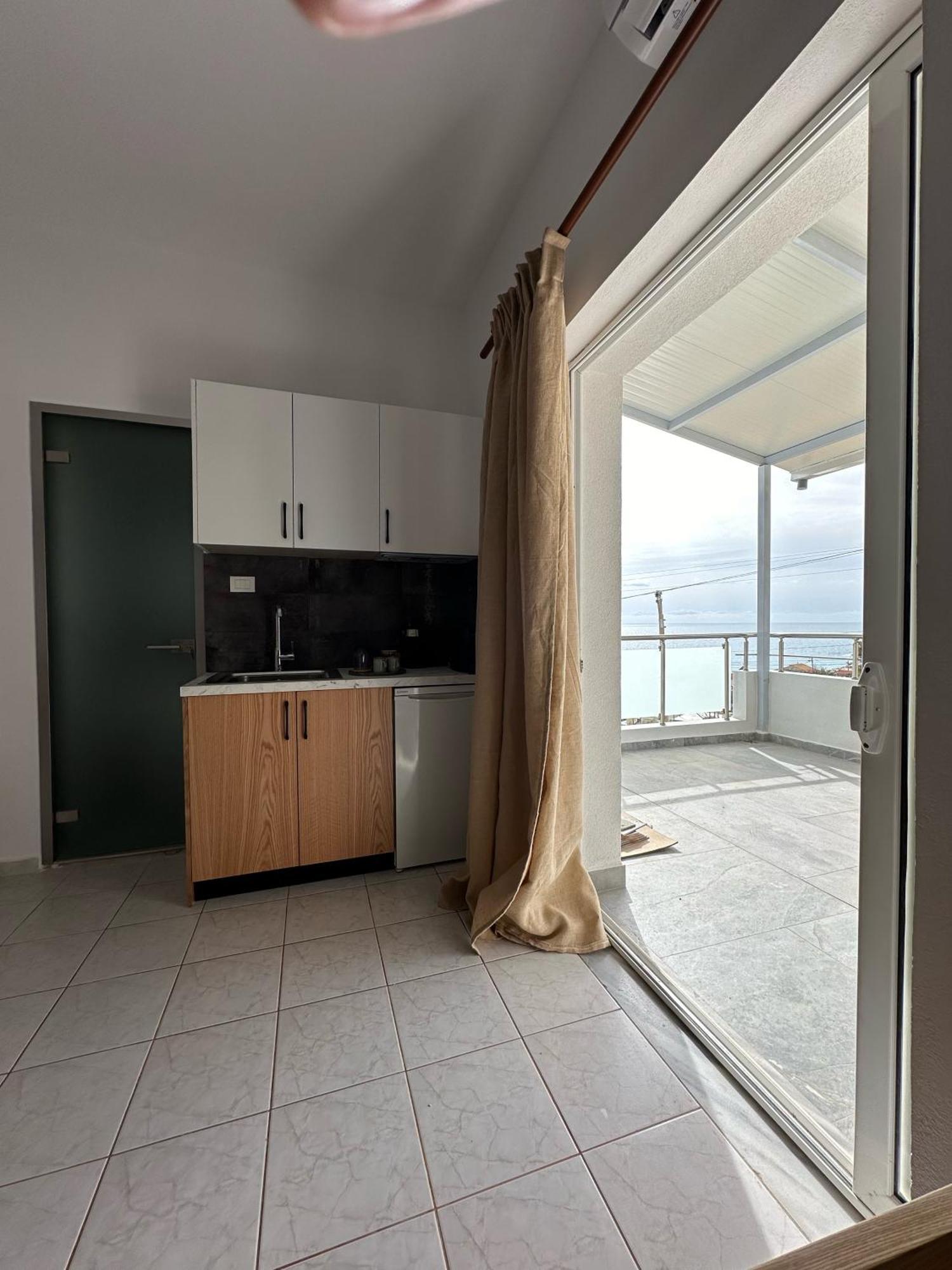 Harmonia Guest House 2 Himare Rom bilde